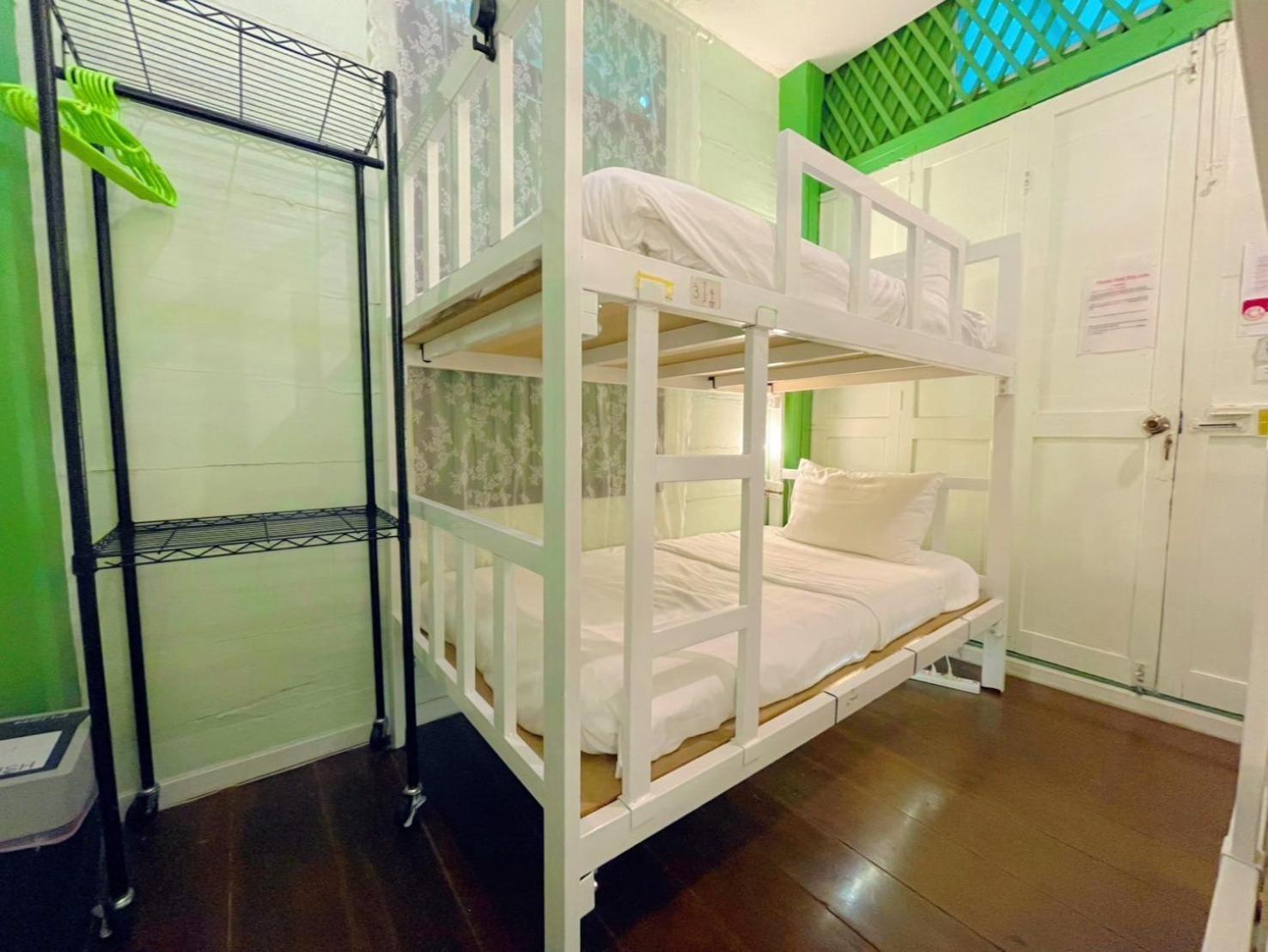 Green Teak House Bangkok Exterior photo