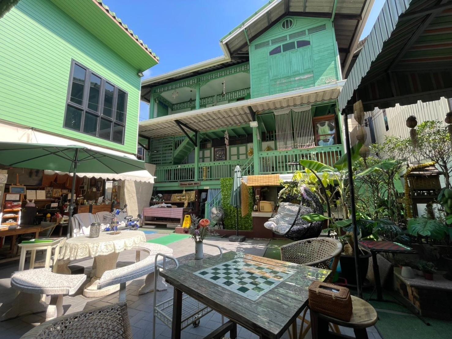 Green Teak House Bangkok Exterior photo